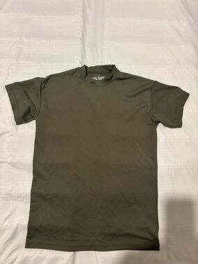 Classic Short-Sleeve Crew Tee in Olive